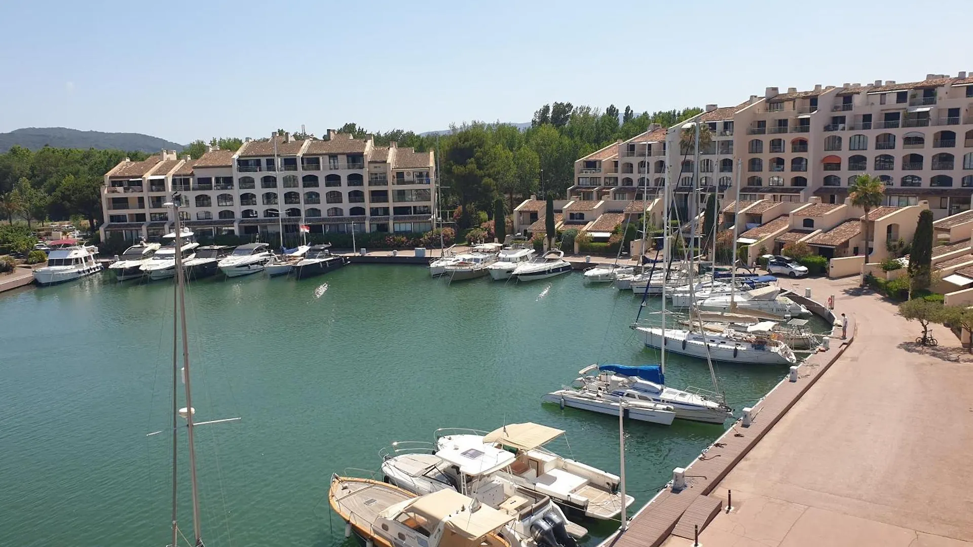 Les Marines De Cogolin Apartment