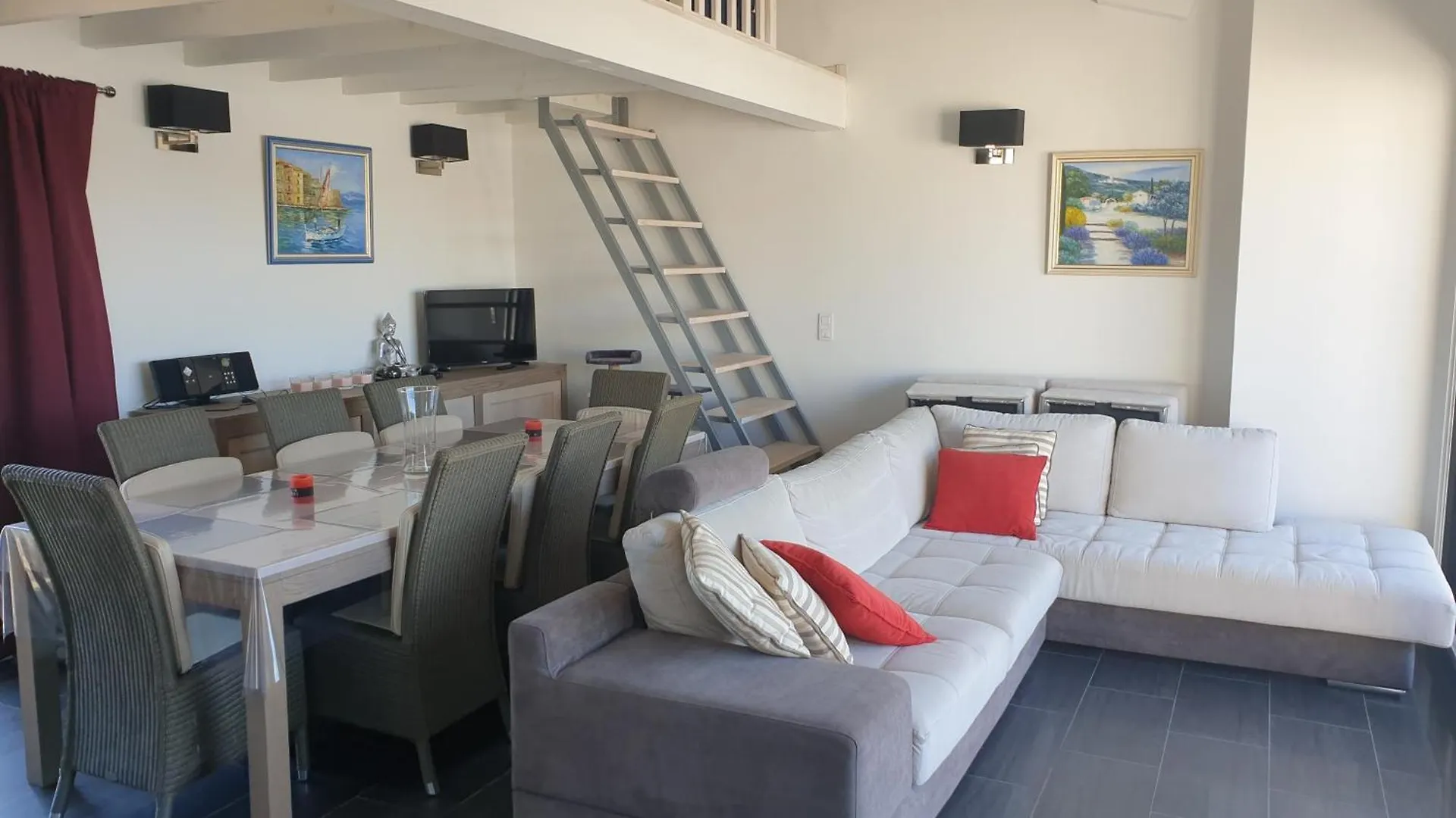 Les Marines De Cogolin Apartment