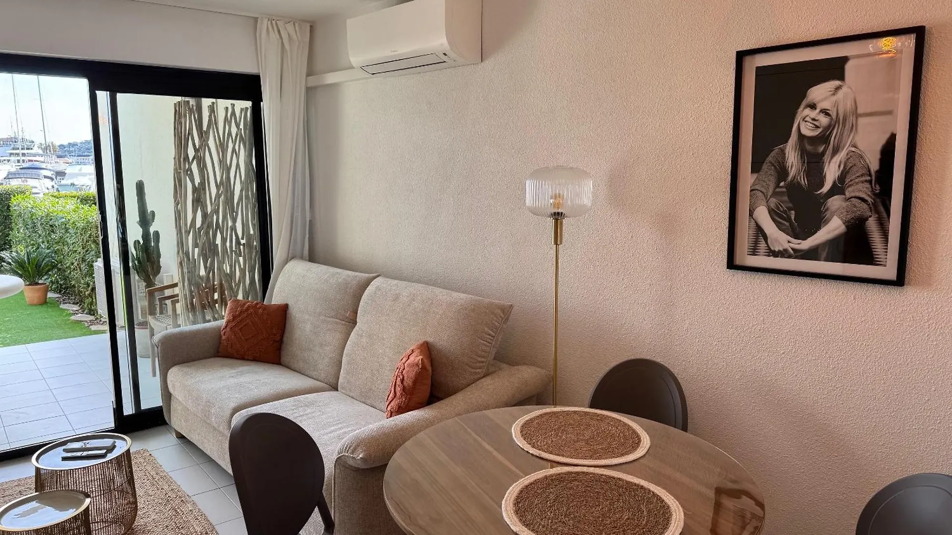 Les Marines De Cogolin Apartment