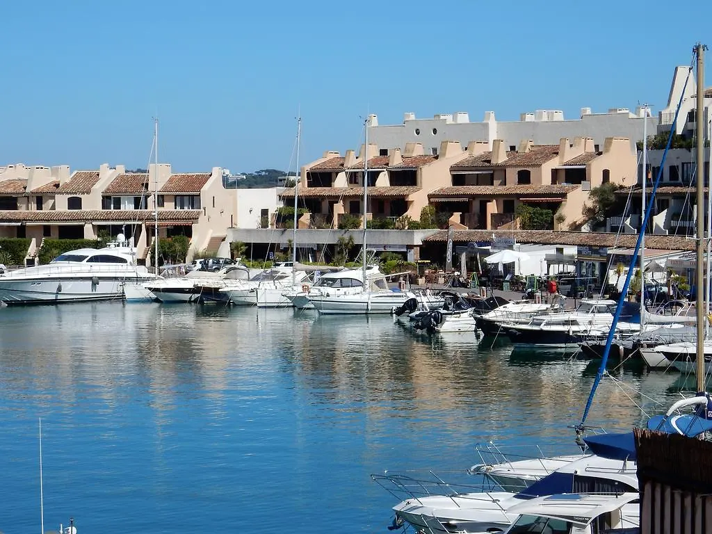 Les Marines De Cogolin Apartment